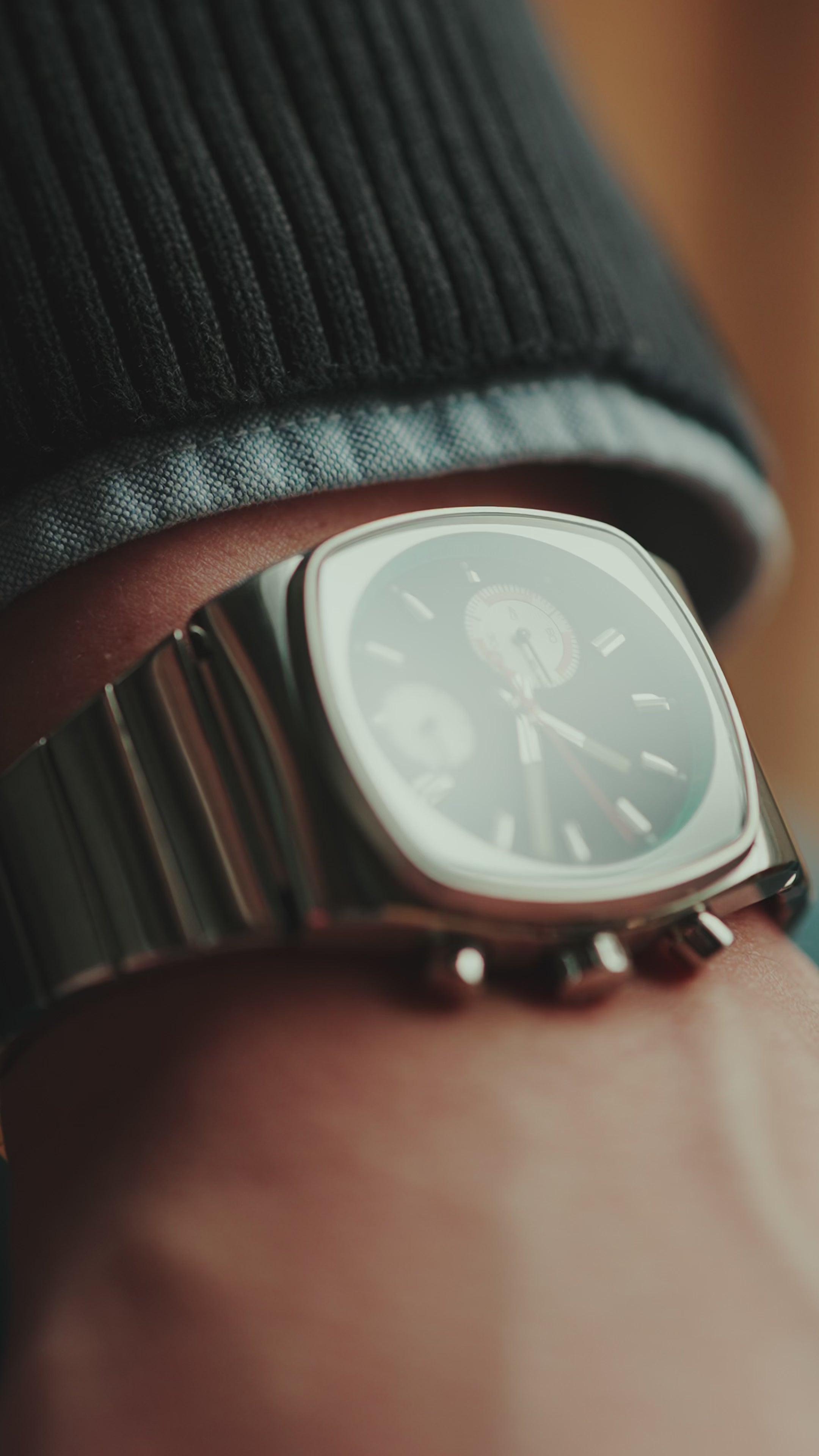 Metric - Retro Dial Chronograph Watch